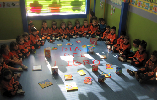 Escuela Infantil el Cuentacuentos Parla - Día del Libro 2