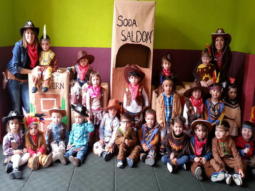 Escuela Infantil el Cuentacuentos Parla - Indios y Vaqueros 3